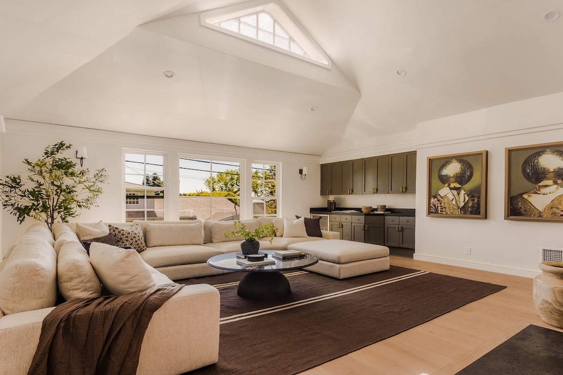 2179 Linda Flora Dr, Bel Air