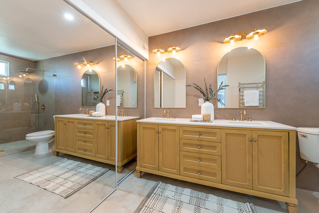 Newly Remodeled. 1 Bed/Bth down, Pioneer Elem!