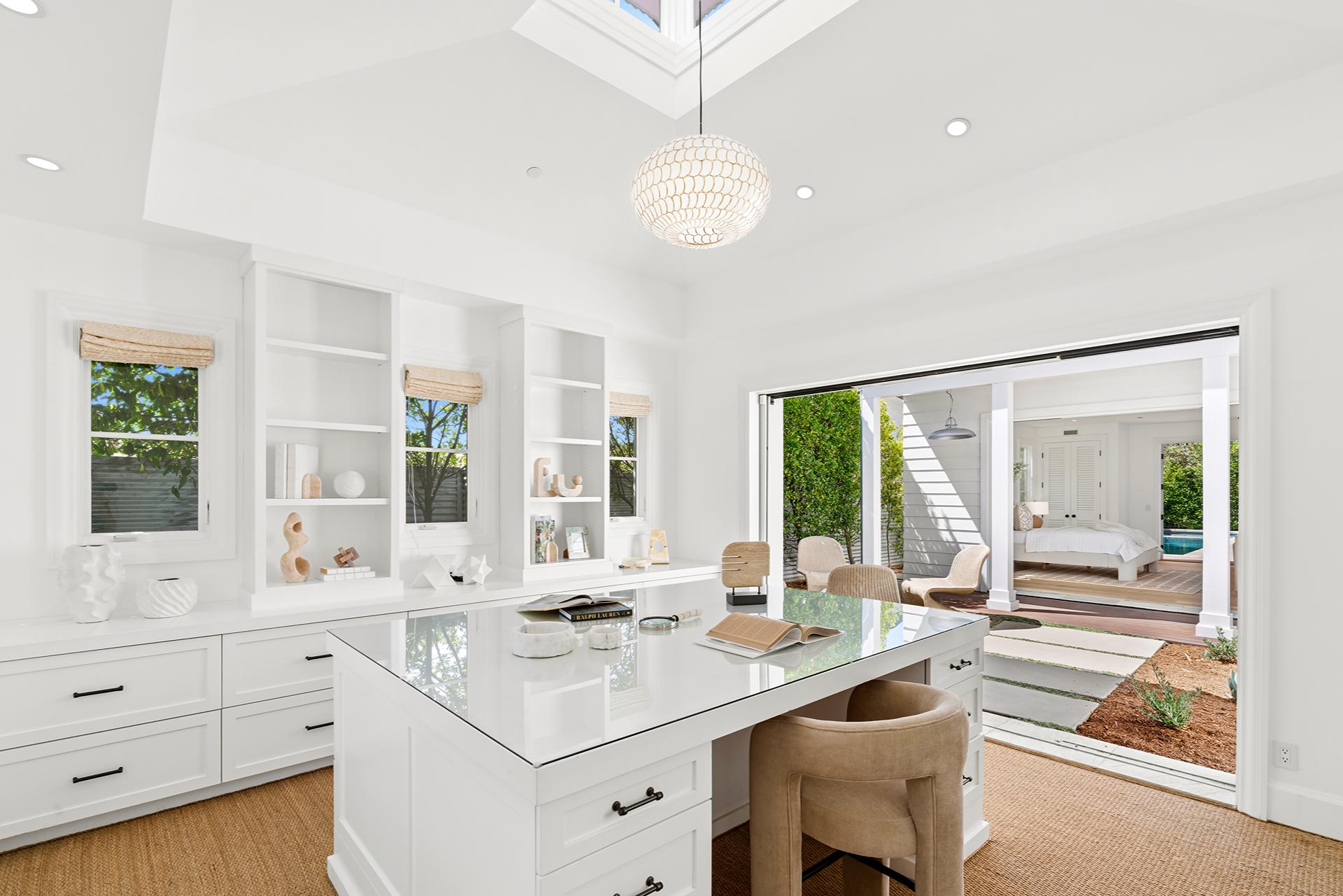 231 Tustin