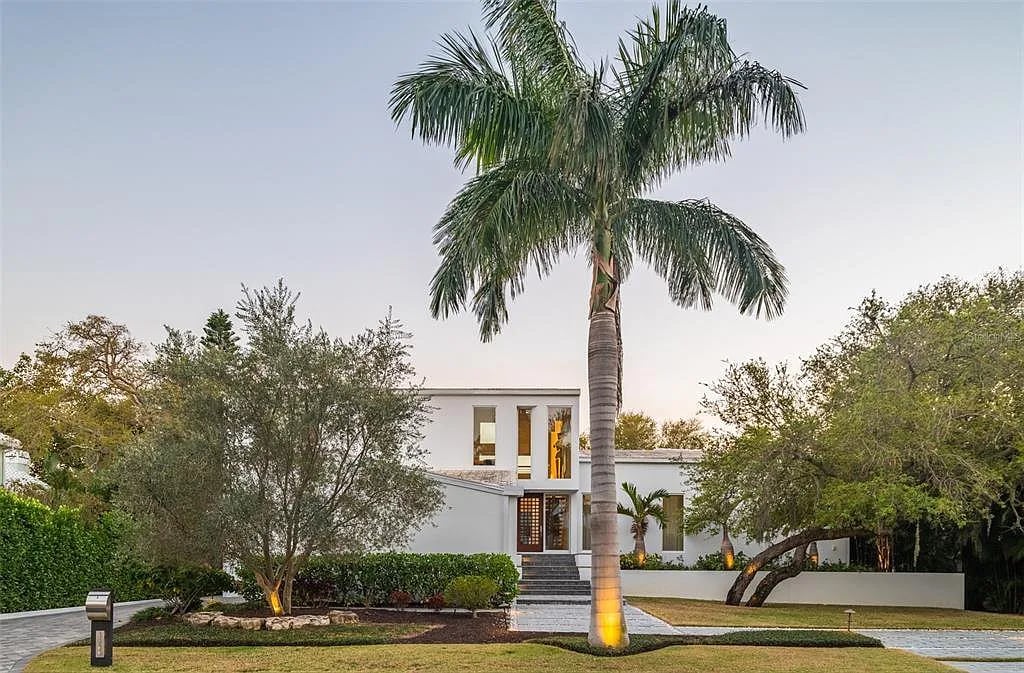 3560 Bayou Cir
