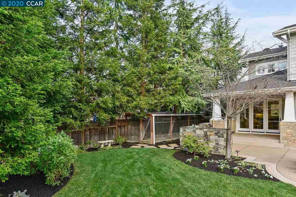 2880 Kinney Dr