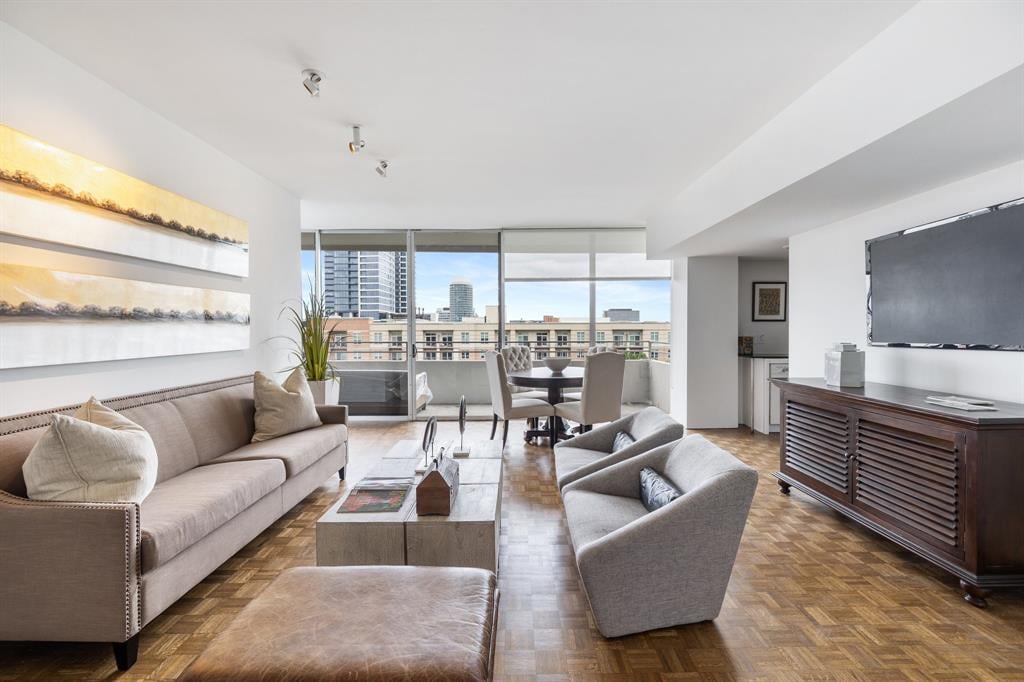 2701 Westheimer, #9C