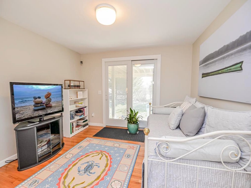 14 Plains Head Ln