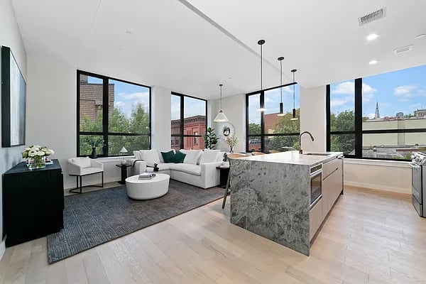 1080 Lorimer Street #PHB