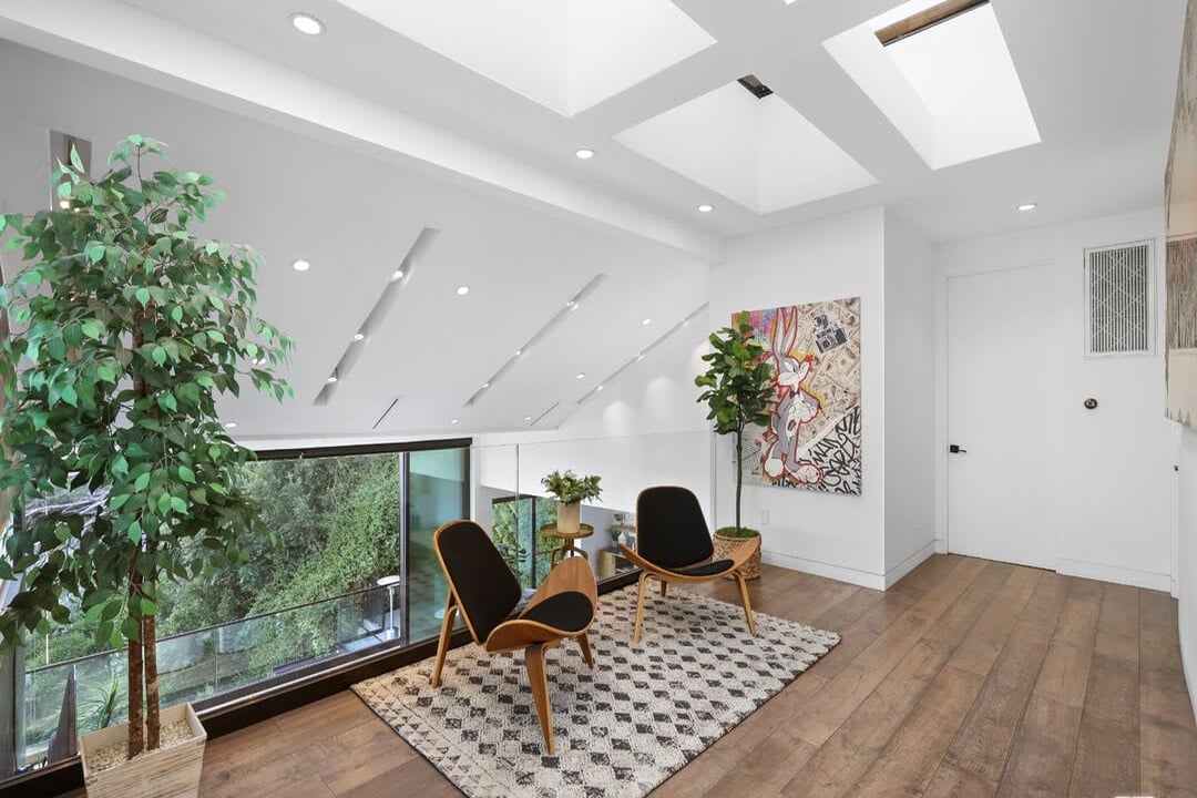 House Luminous