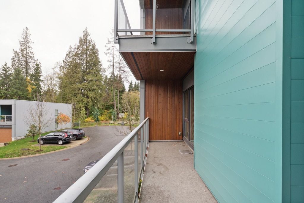 3596 Salal Dr, #18
