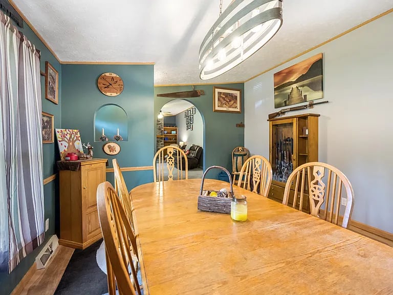 469 Townhouse Rd