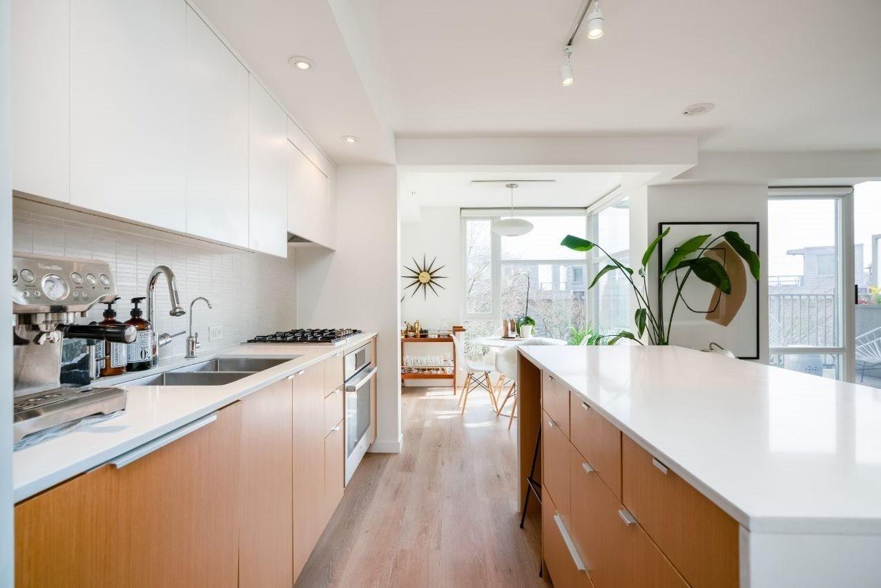 328 E 11th Ave, #304