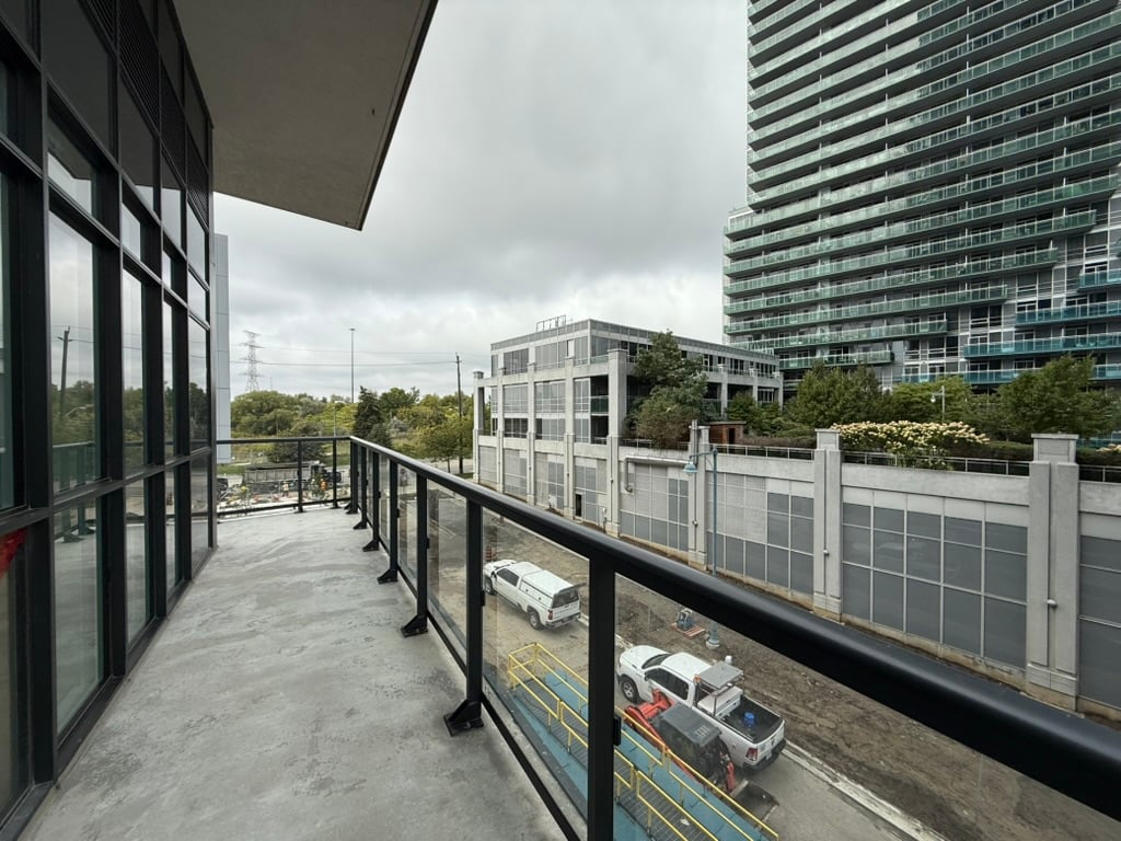 38 Annie Craig Drive Unit: 411