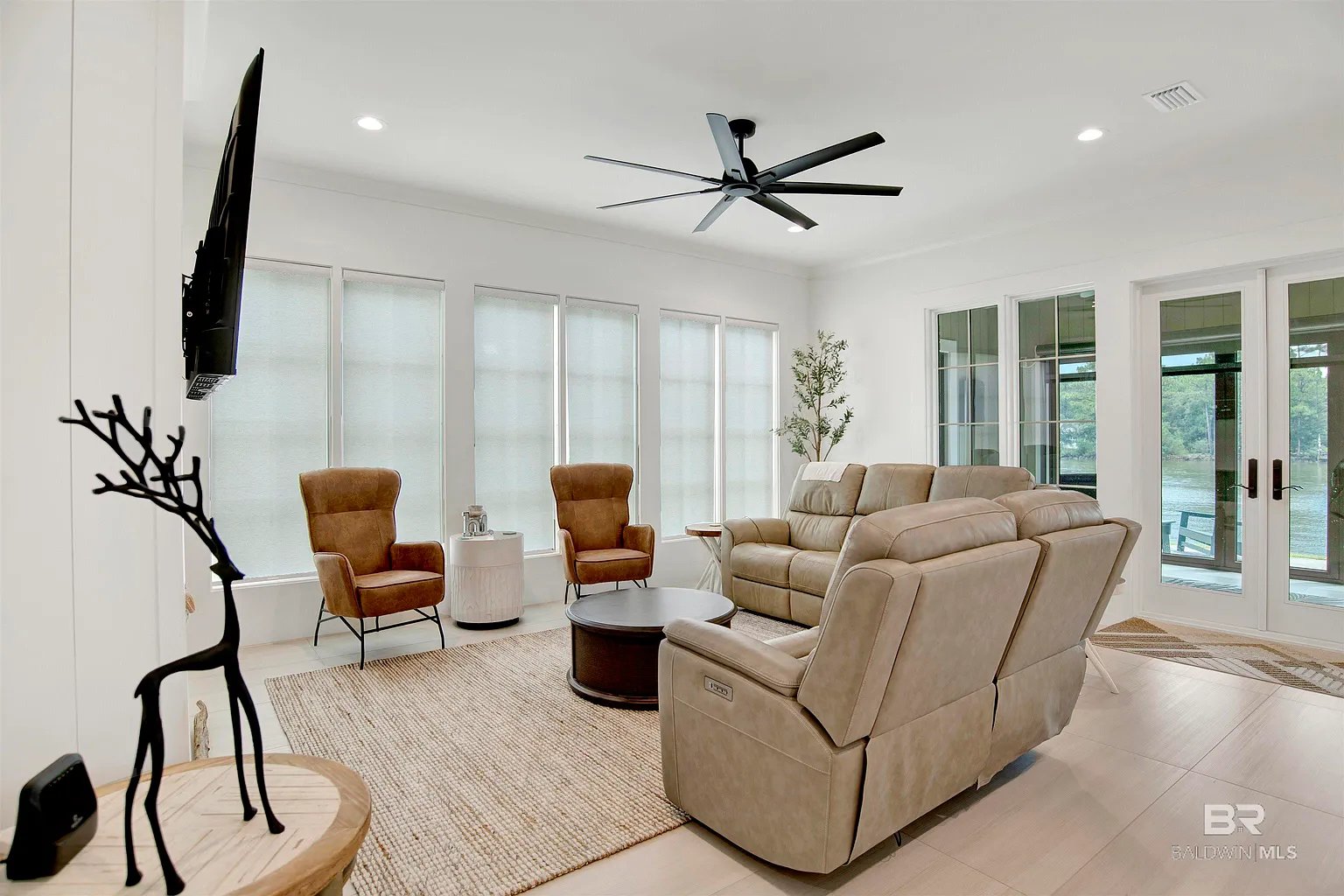 873 Inlet Cir