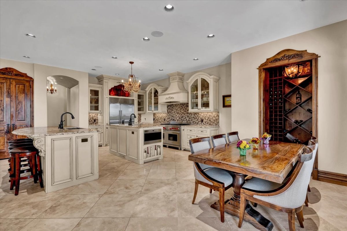 Casa Bella Estate – A Masterpiece of Luxury & Elegance in Mustang, Oklahoma - Wyatt Poindexter - The Agency 