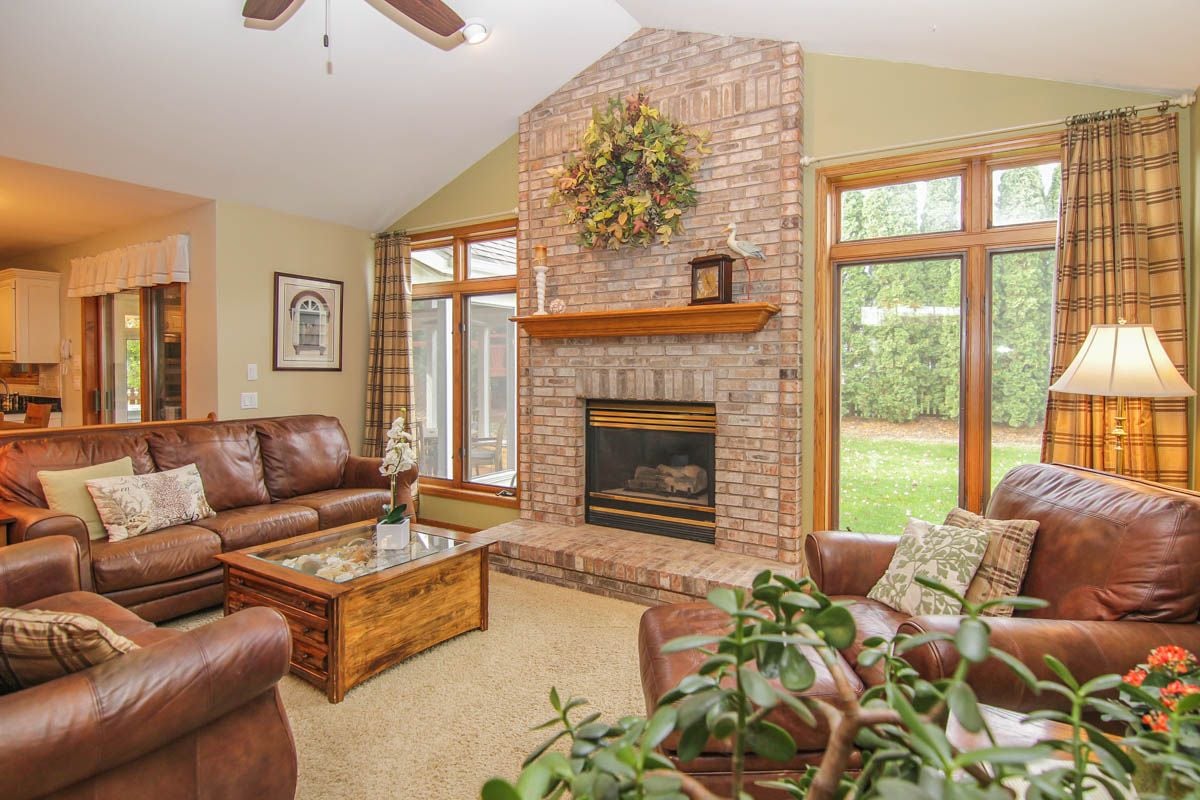 SOLD: Remarkable on Richardson