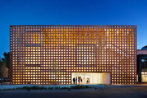 Immerse Yourself in Aspen's Art and Culture Scene: Galleries, Theaters, and Festivals