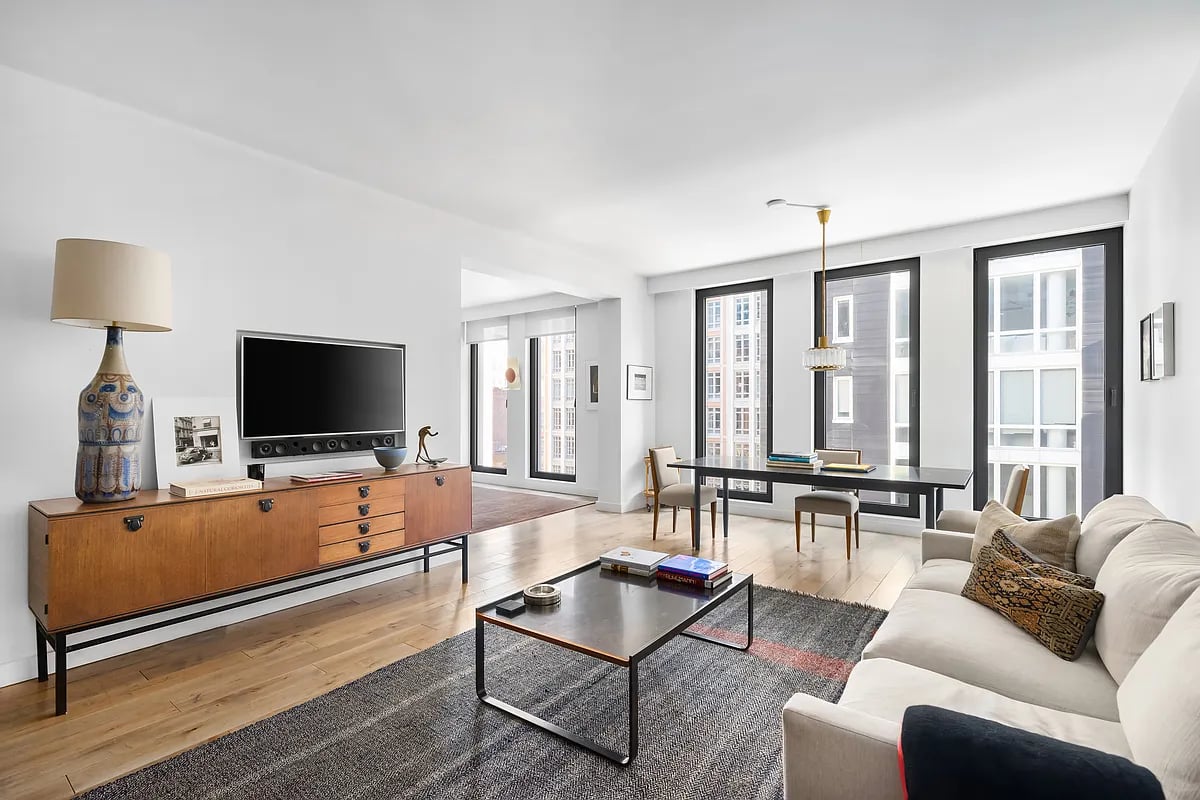 15 Renwick St, #504