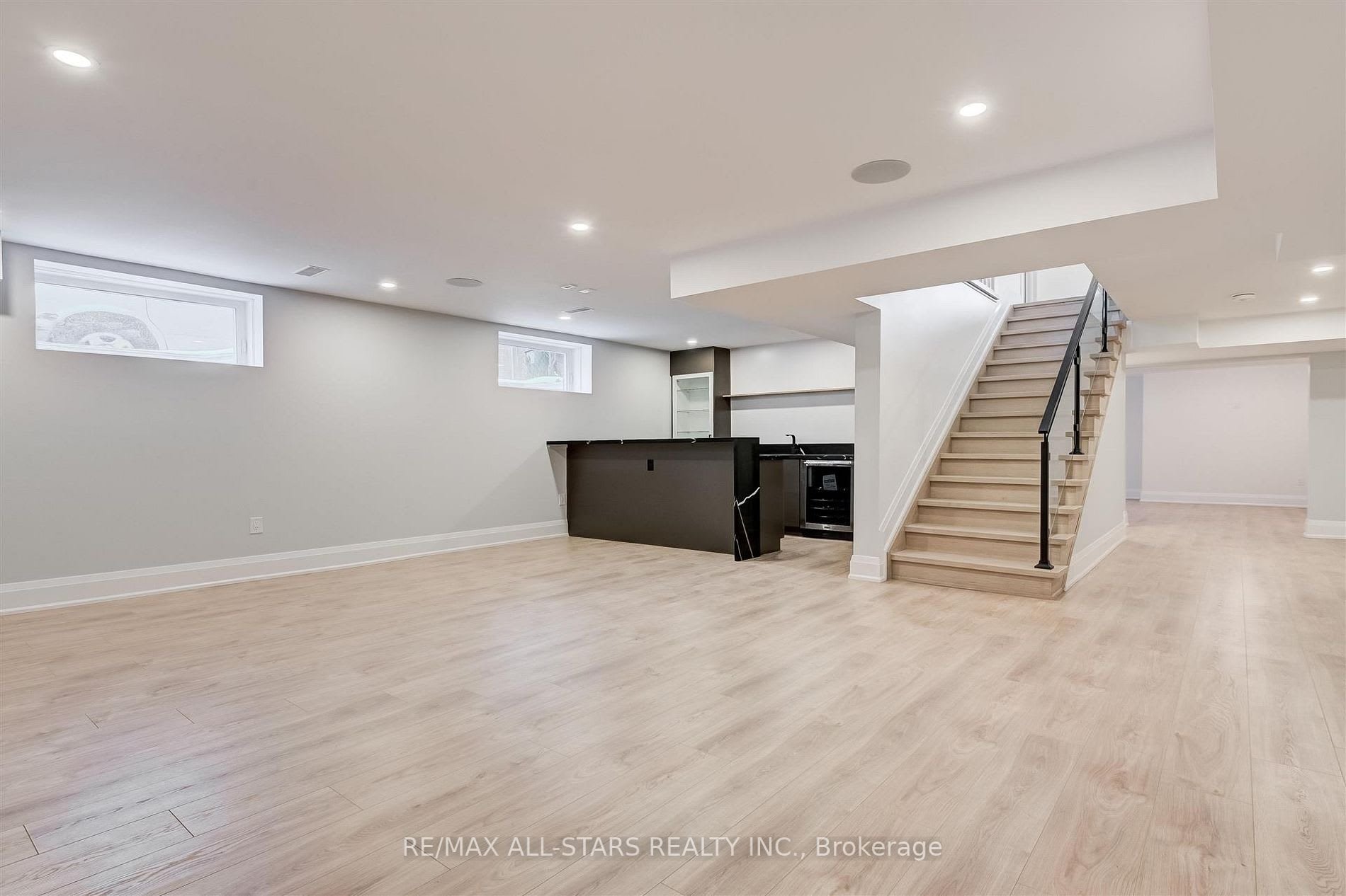 93 Cree Ave