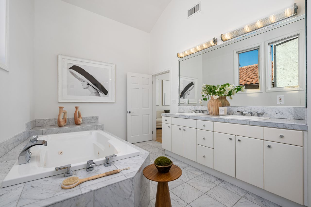 944 18th ST Unit: 3, Santa Monica 