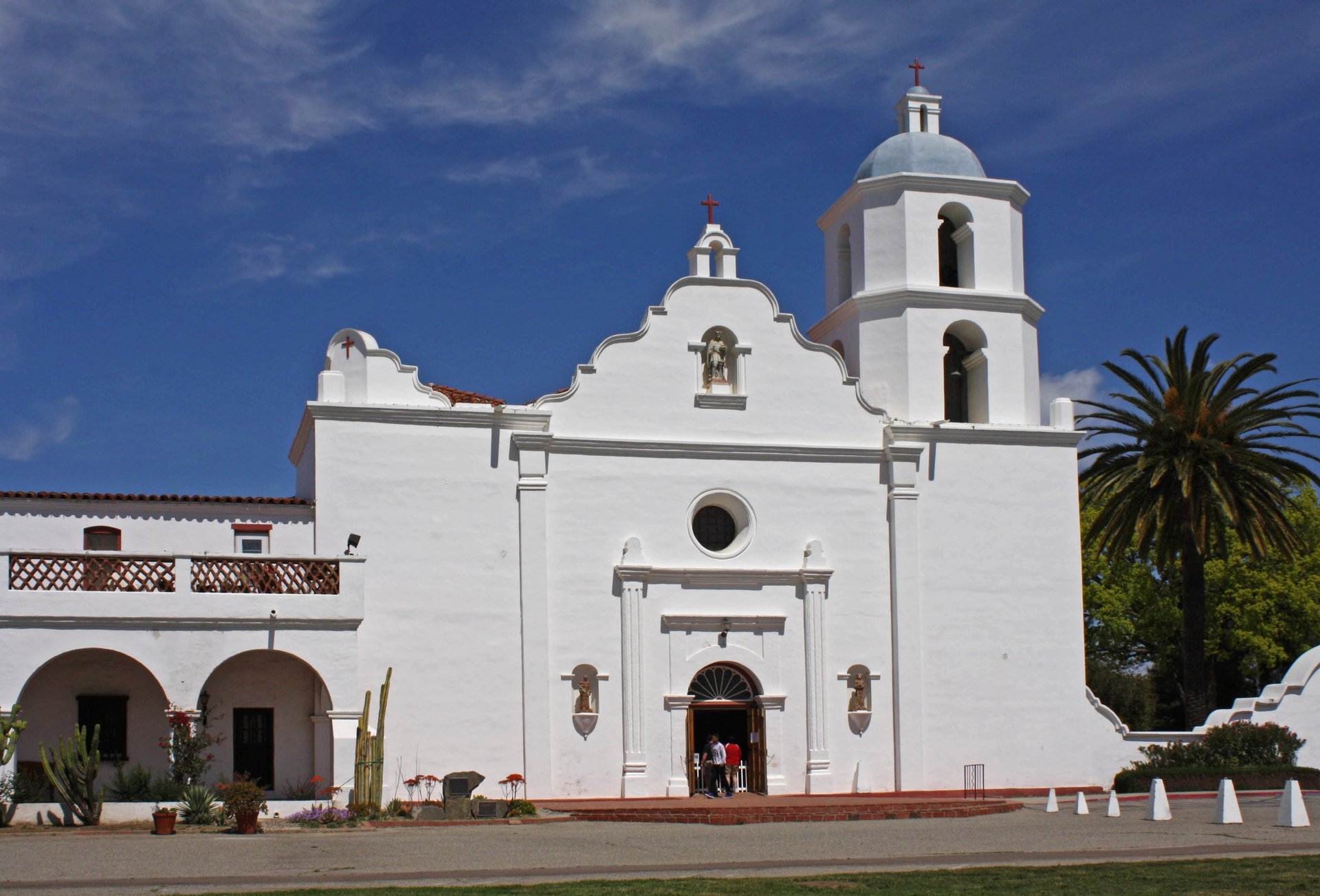 Front facade and bell tower of the Mission San Luis Rey de Francia church in Oceanside, California, March 2013