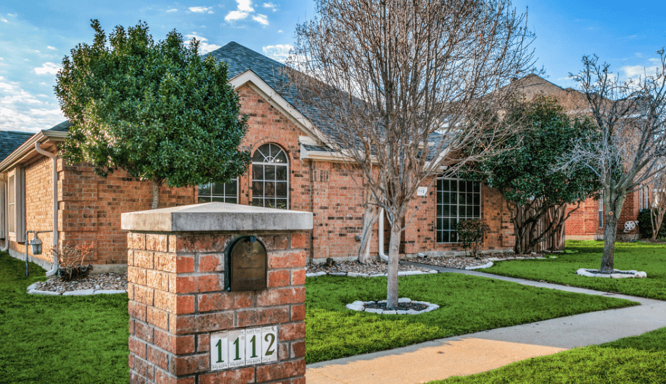 1112 Kelly Lane