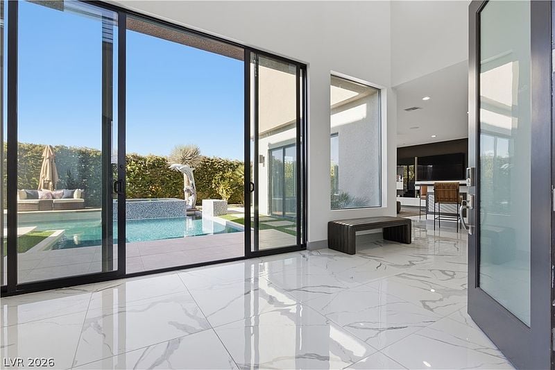 2790 La Bella Ct