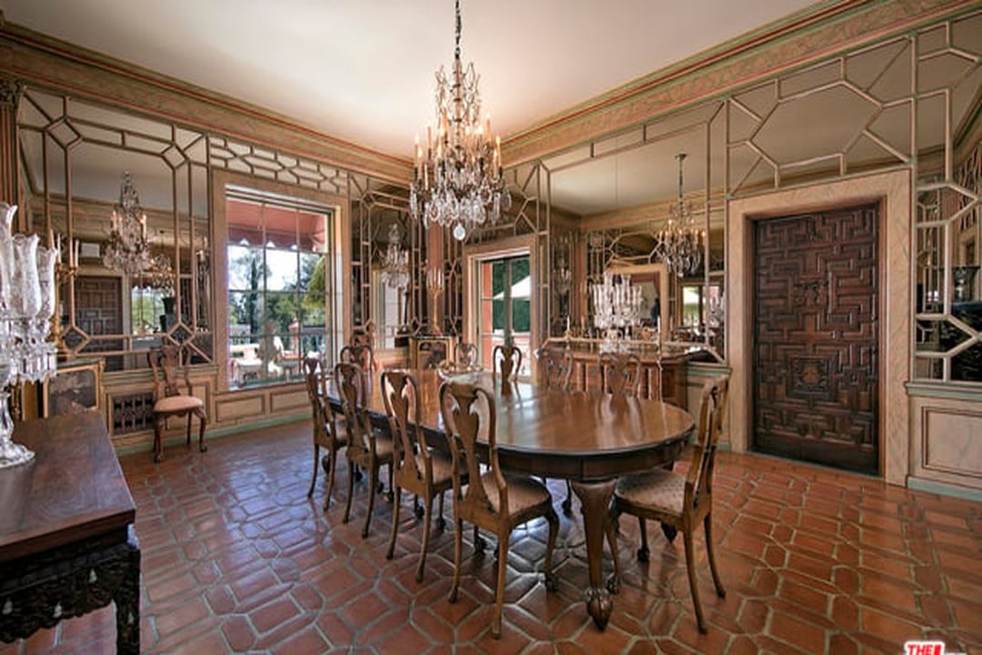 Valley Villa