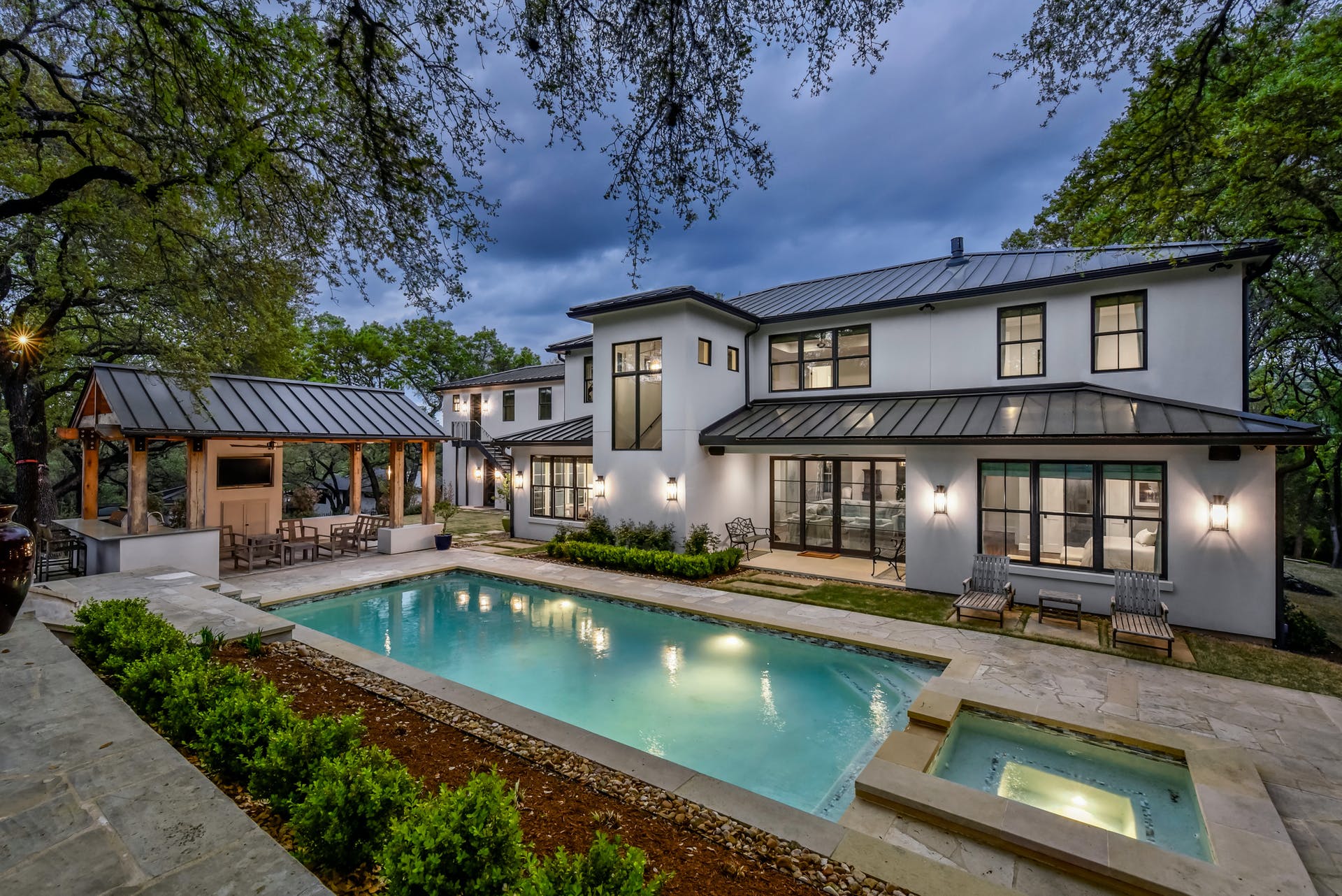 3604 Westlake Drive 