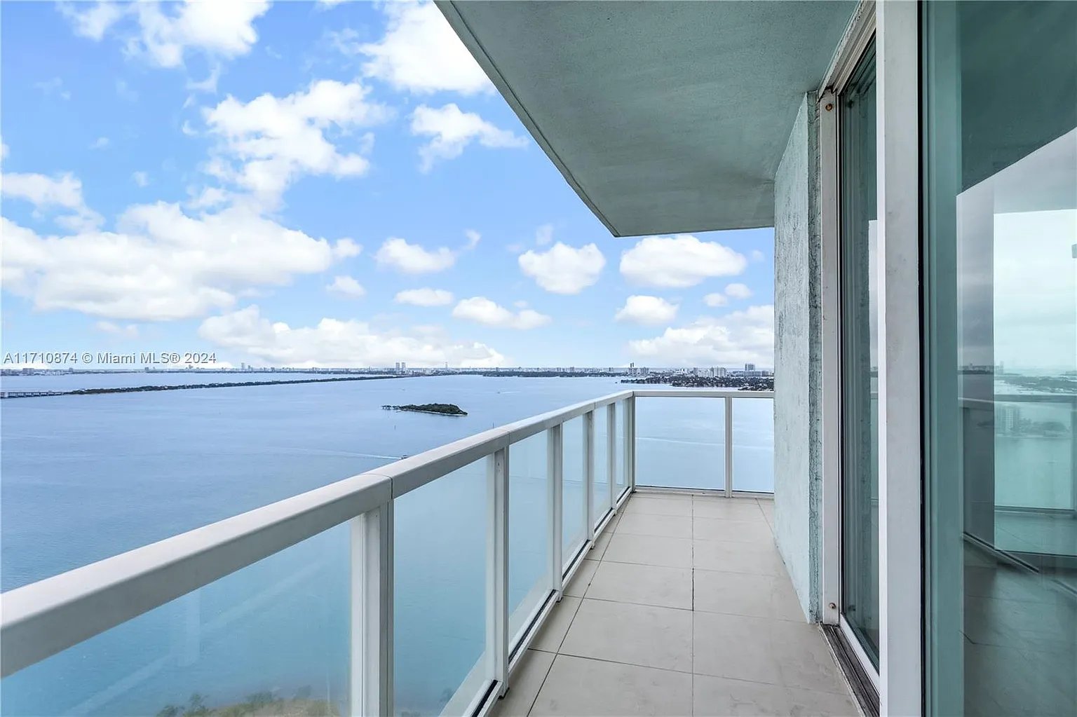 1900 N Bayshore Dr APT 2902