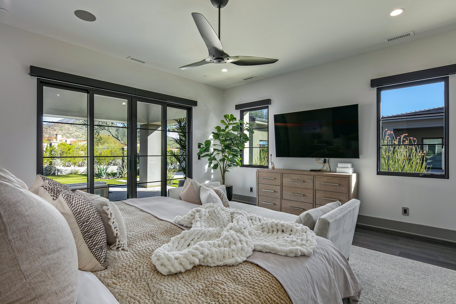 10110 E Siesta Lane