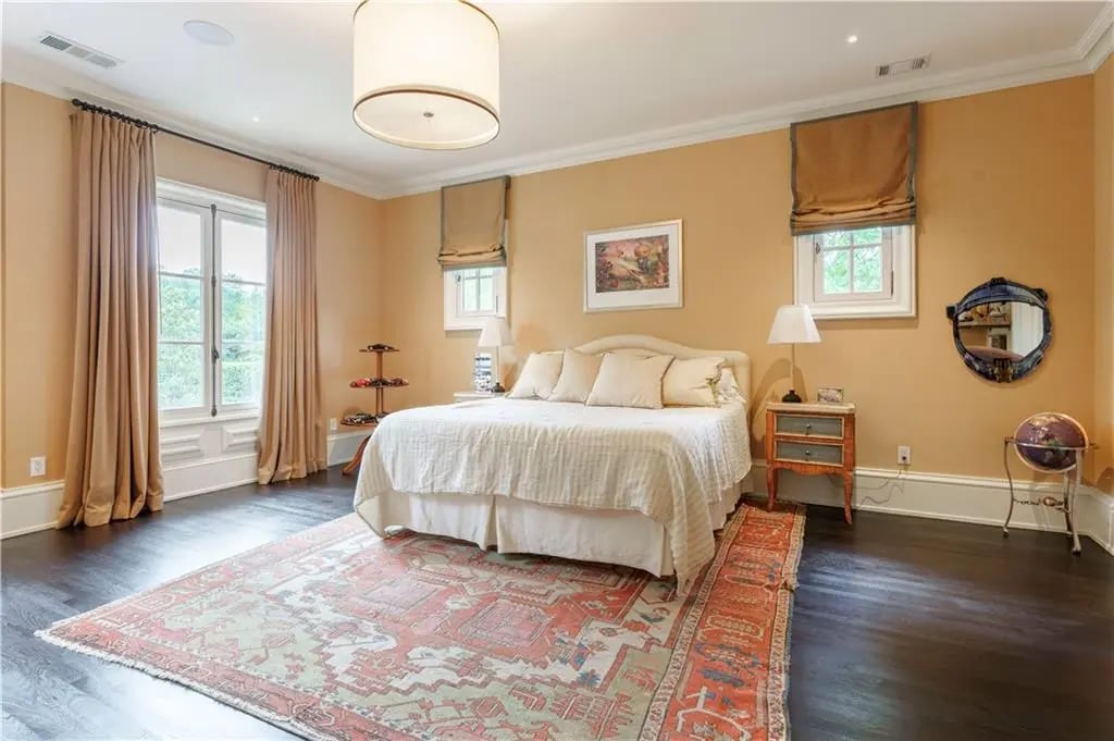 225 Paces Ferry Rd NW