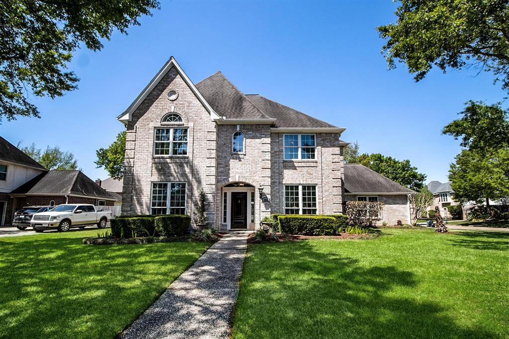 902 Oak Parkway Dr