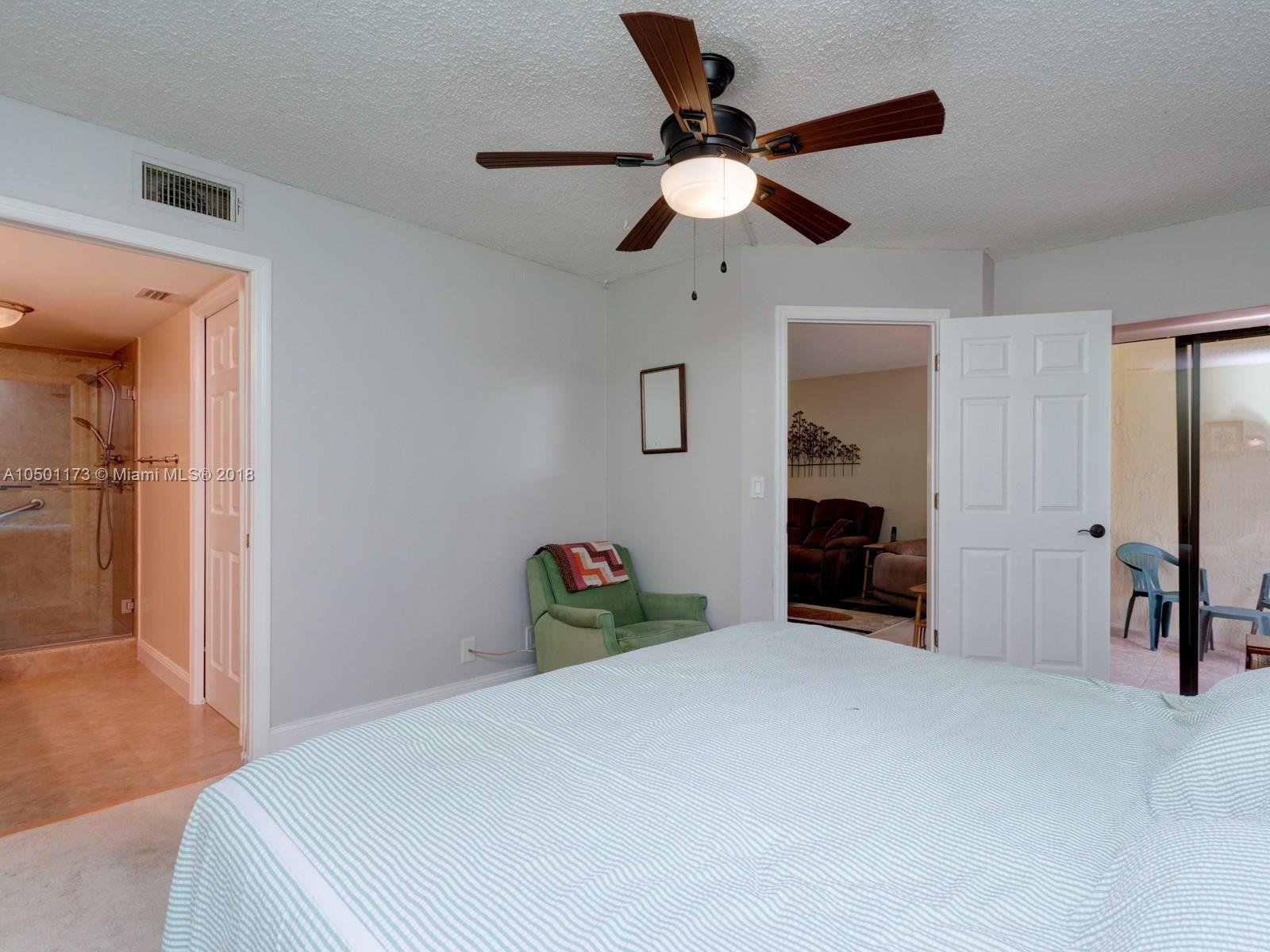 5581 Courtyard Dr