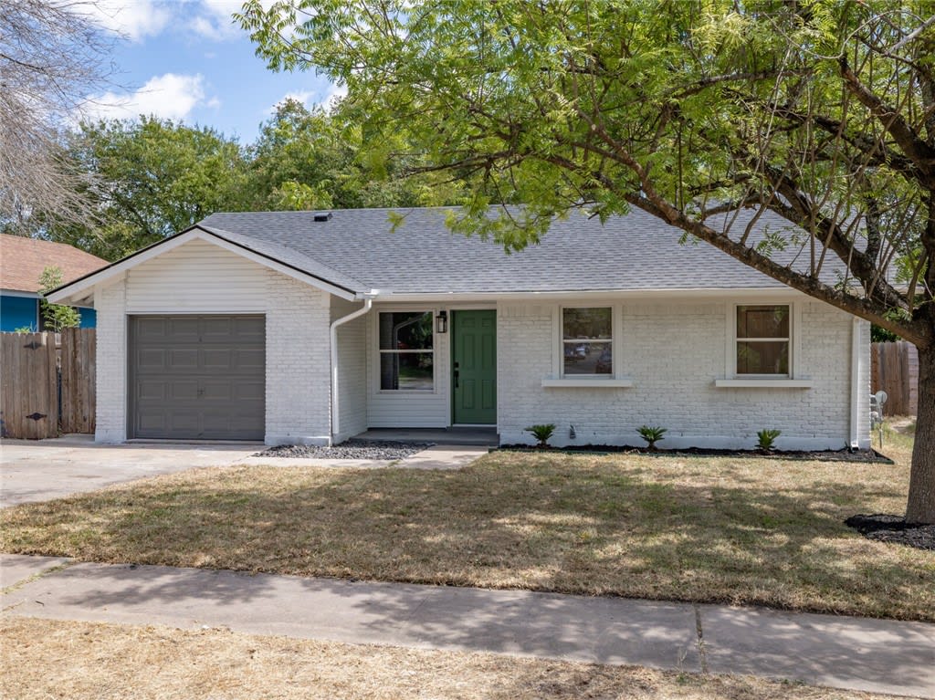 9711 Oriole Dr