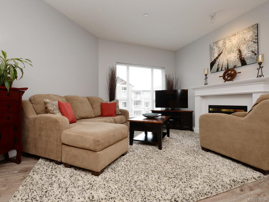 301-893 Hockley Ave