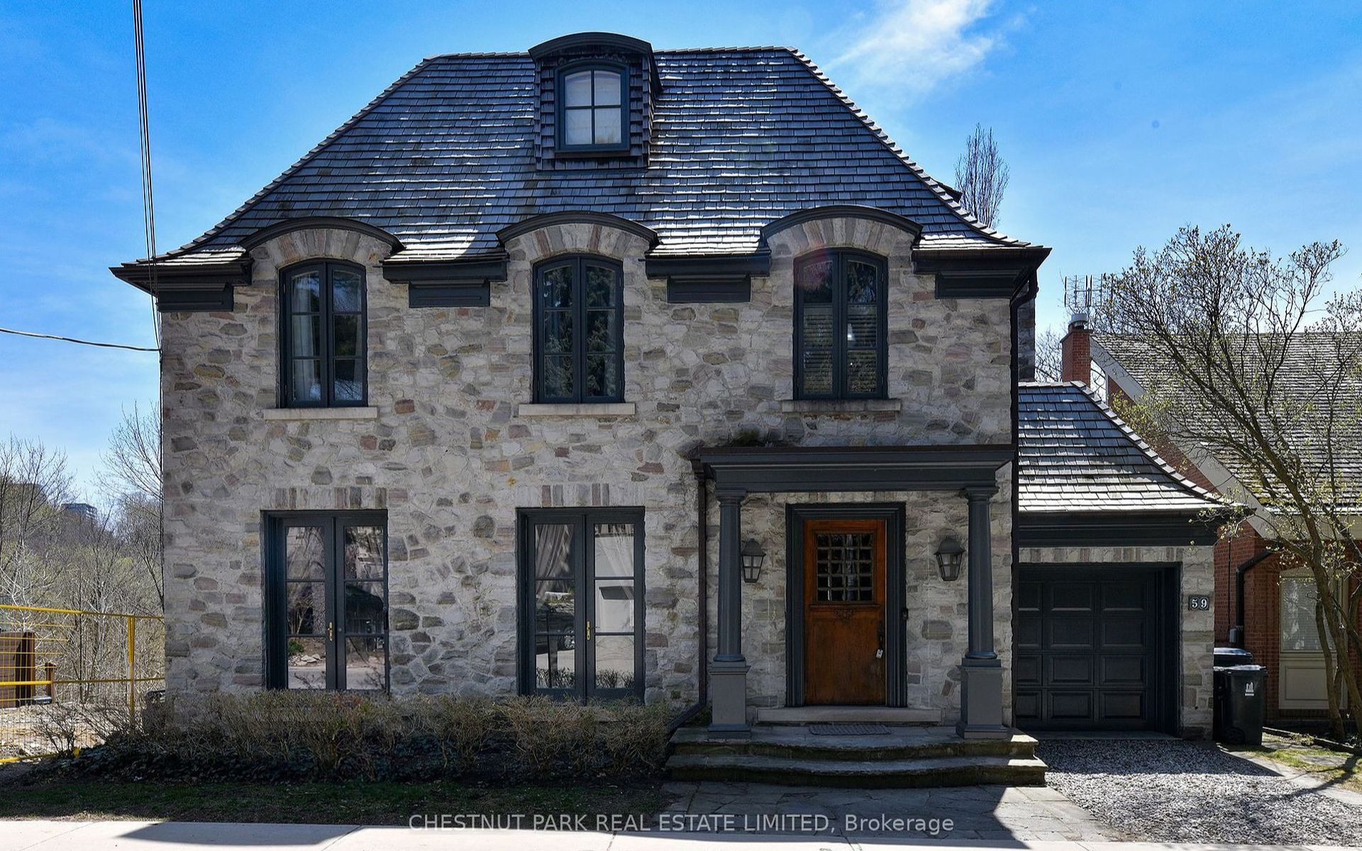 59 Roxborough Dr