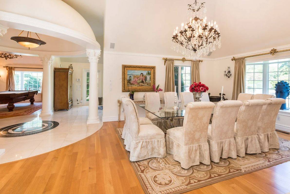 2 HALSEY FARM DR