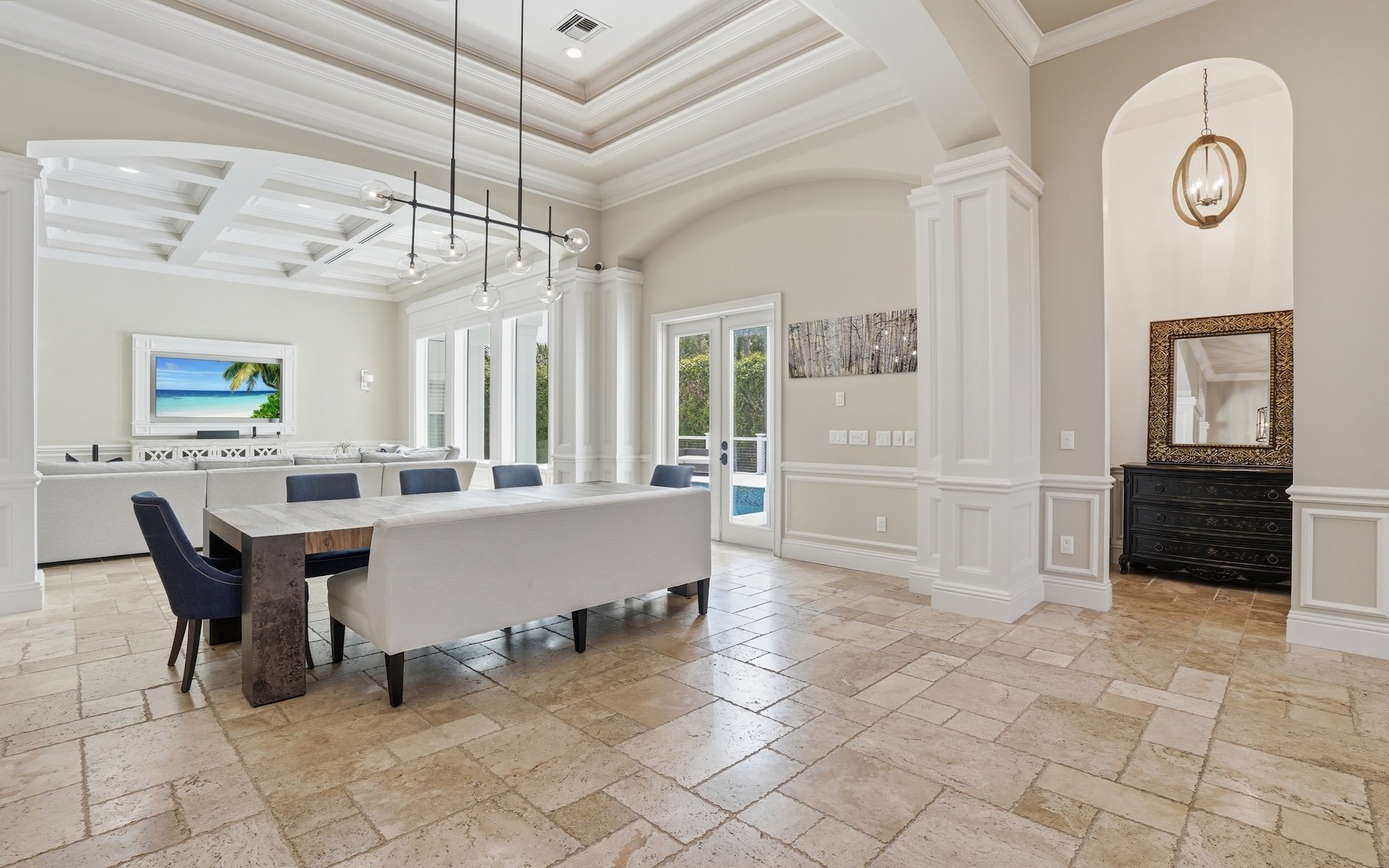 7562 Cordoba Cir