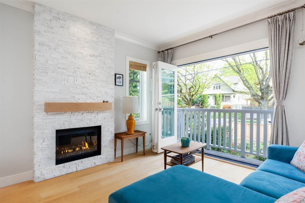 2326 W 7th Ave