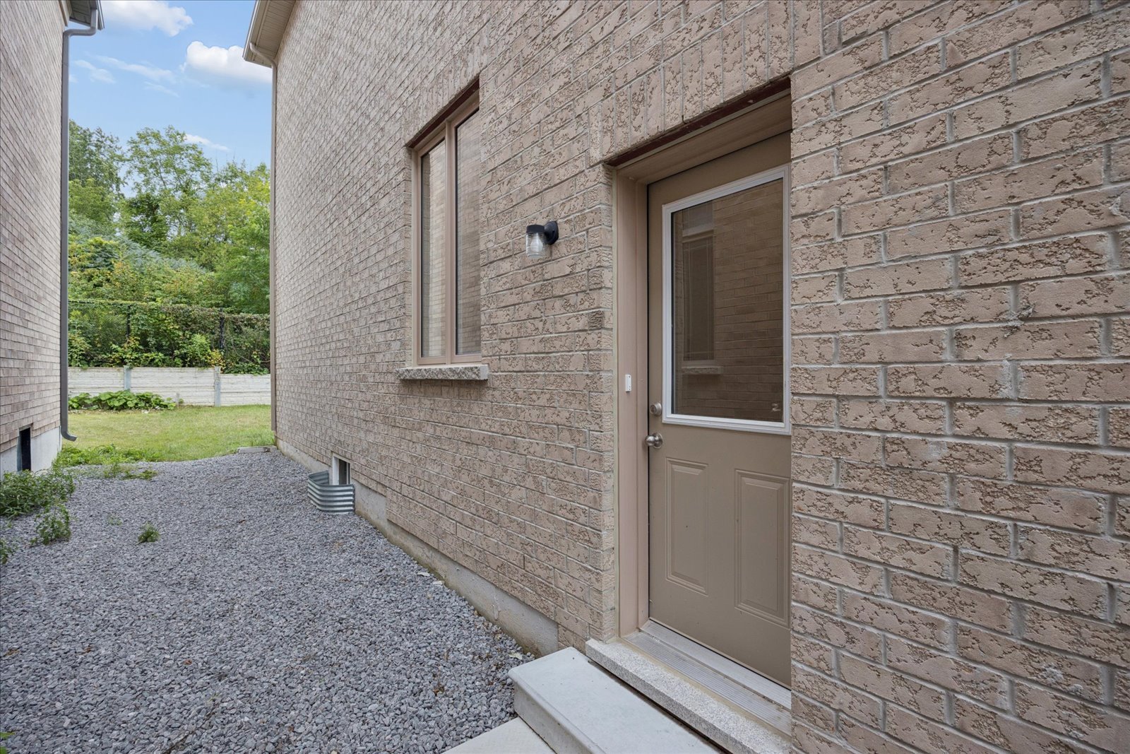 72 Silk Twist Drive, East Gwillimbury