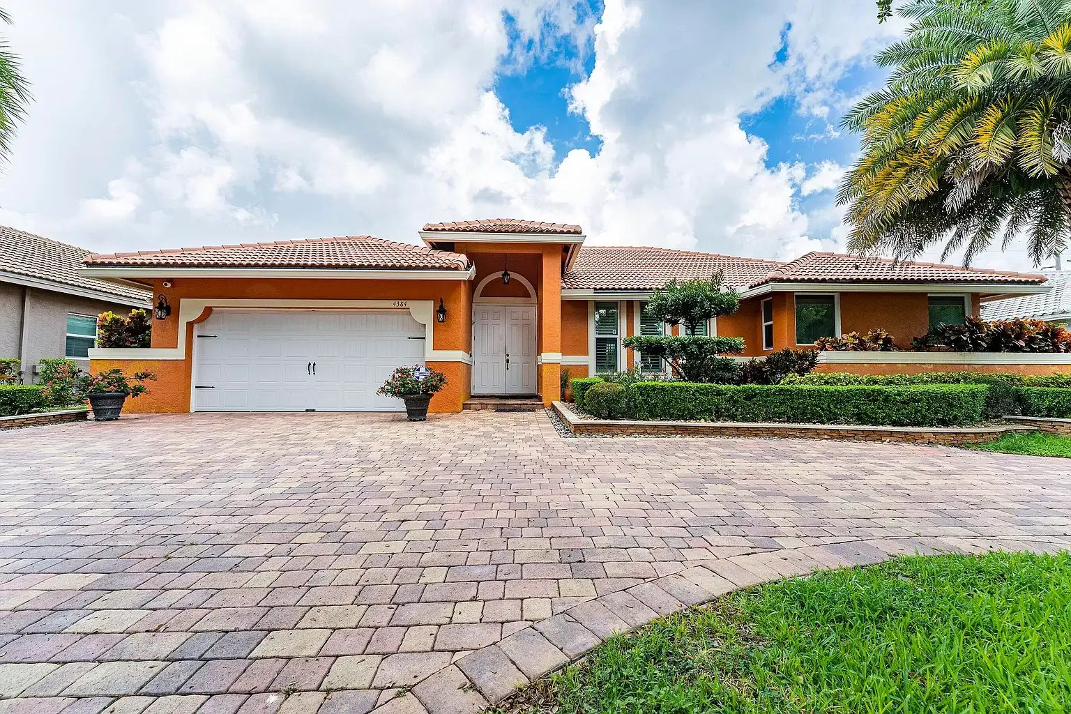 4384 NW 67th Wy