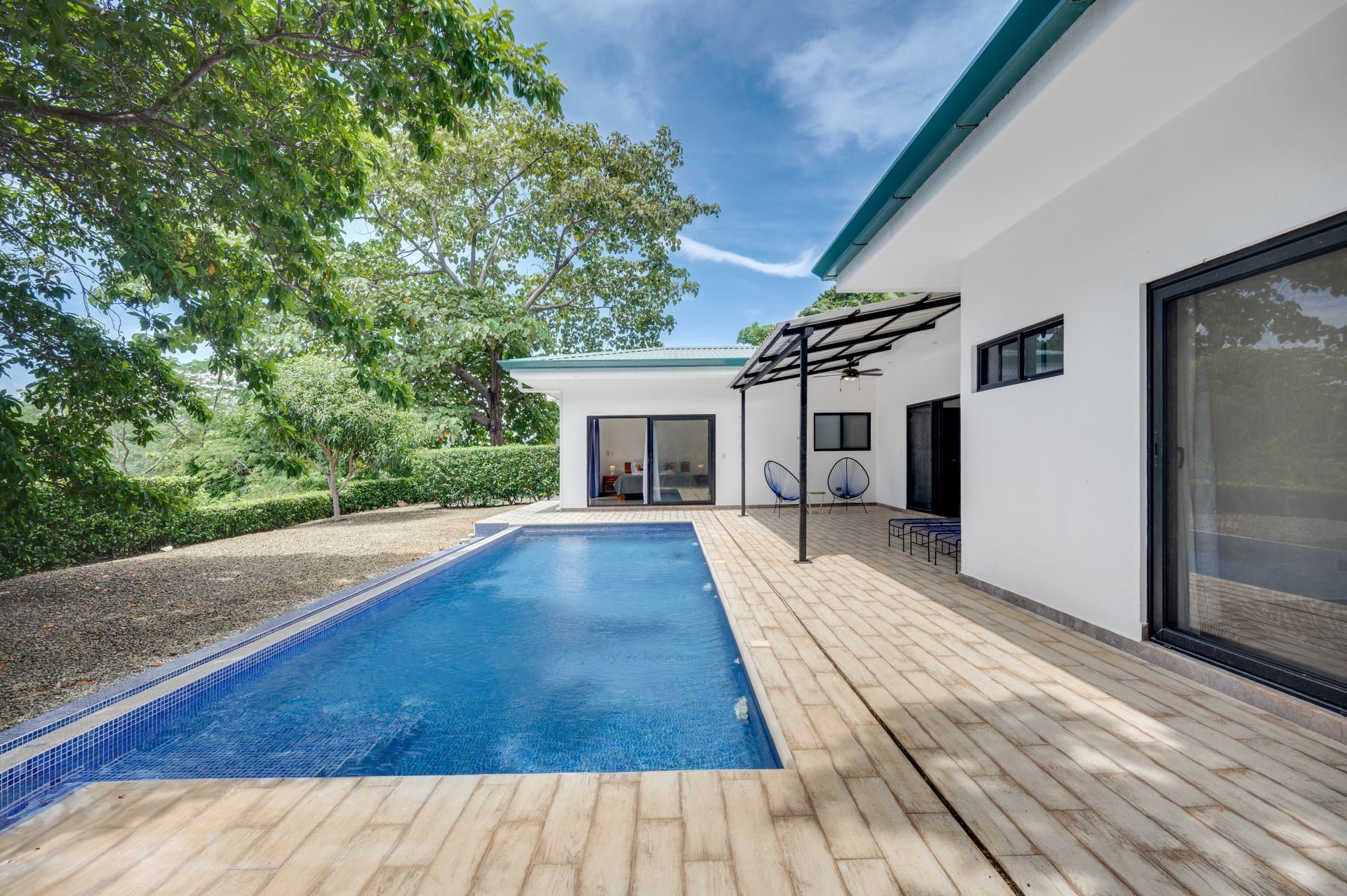 V-Domi Panama | Modern 3-Bedroom Villa with Pool on Expansive 6,078 m² Forest Lot in Finca Panamá, Tamarindo