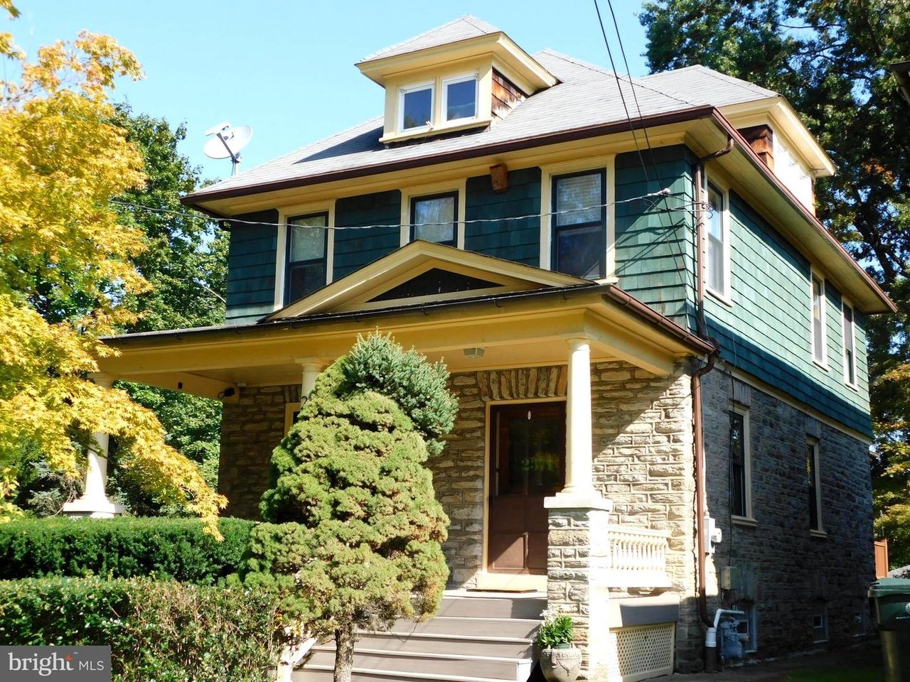2371 Oakdale Ave