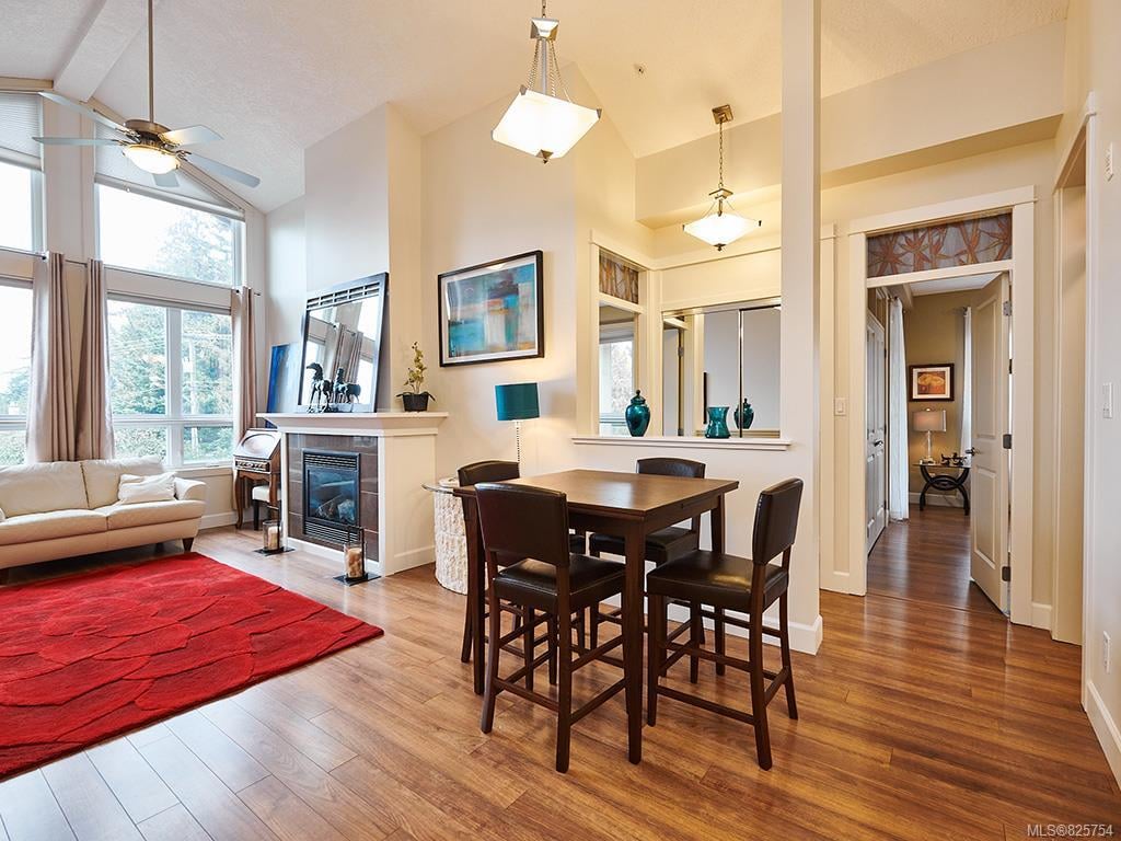 401-3226 Jacklin Rd