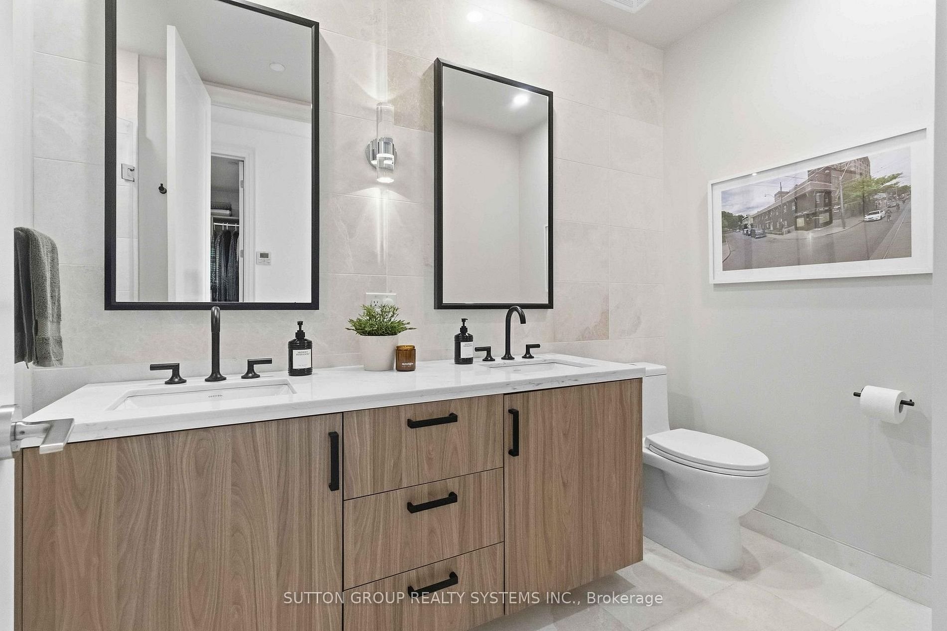 BIANCA CONDOS GRAND PENTHOUSE 