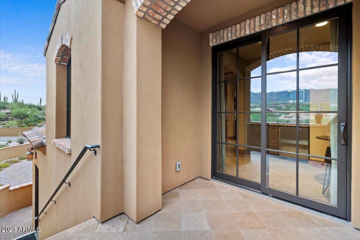 9514 E Madera Dr