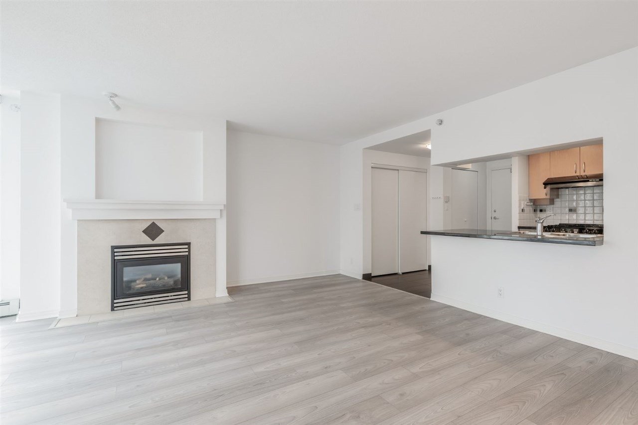 1199 Marinaside Cres, #1503