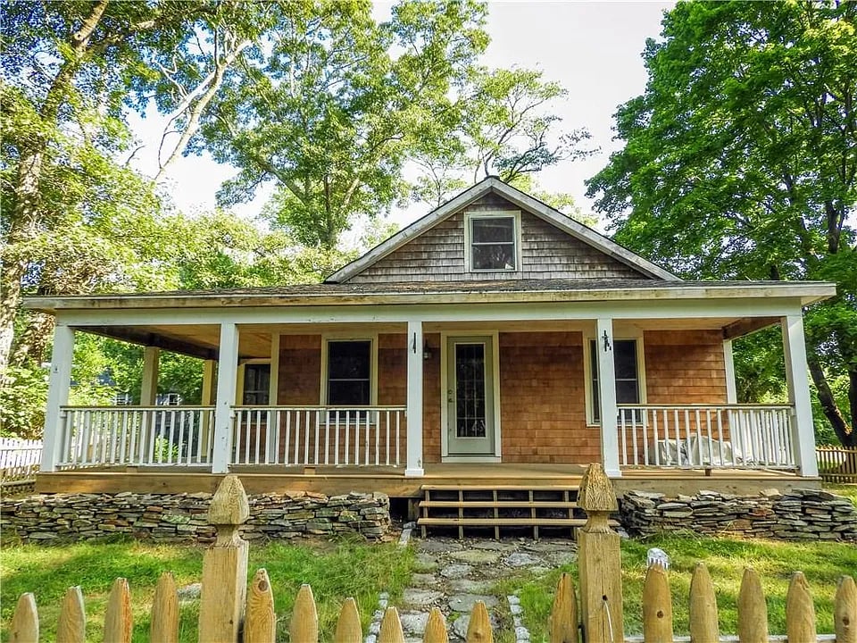 621 Saugatucket Rd
