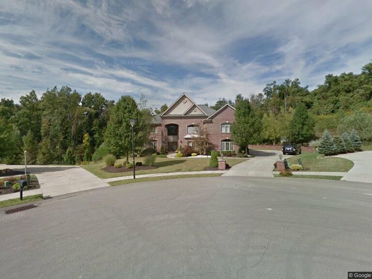 3016 Fallbrook Dr