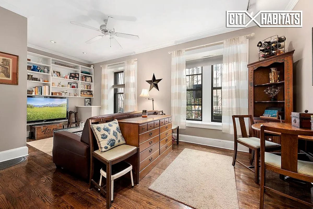 322 6th Street Unit: 2