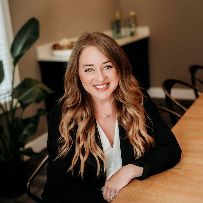 Rebecca Gibson Lafayette, IN Real Estate Agent Headshot
