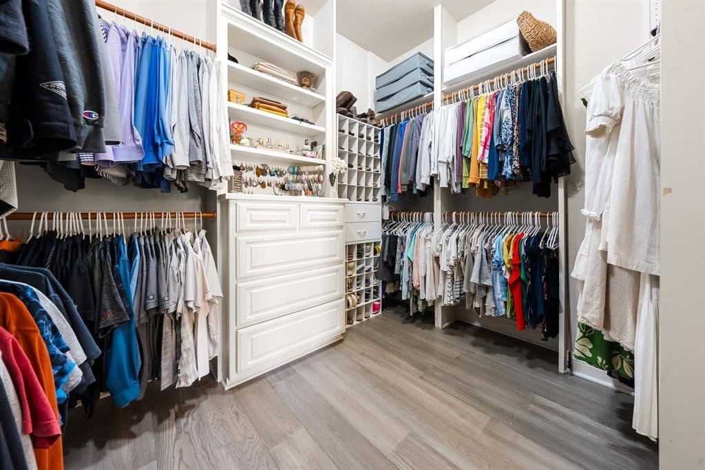 Sold in Lake Pointe