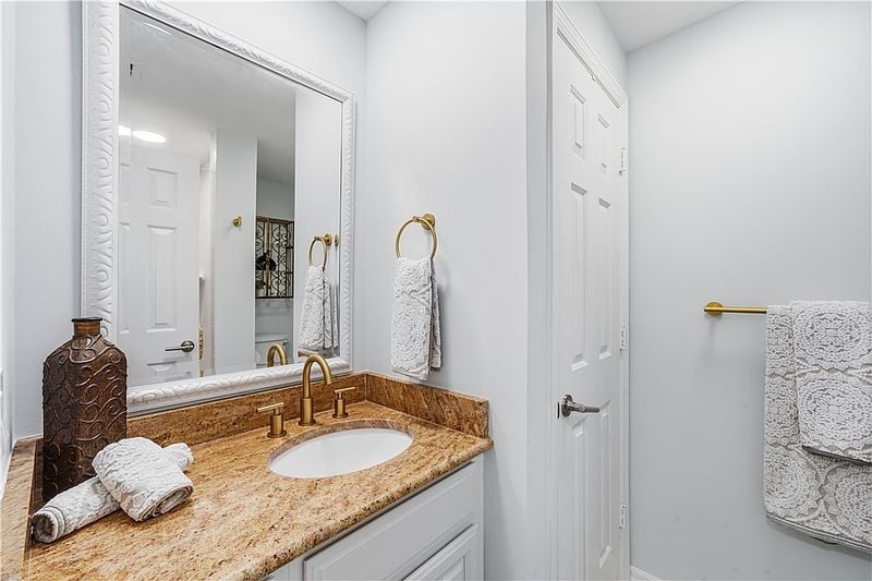 1195 Winding Oaks Cir E APT 303